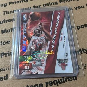Joakim Noah ‘11 Adrenalyn XL “Extra” Auto Insert Card No. ES21